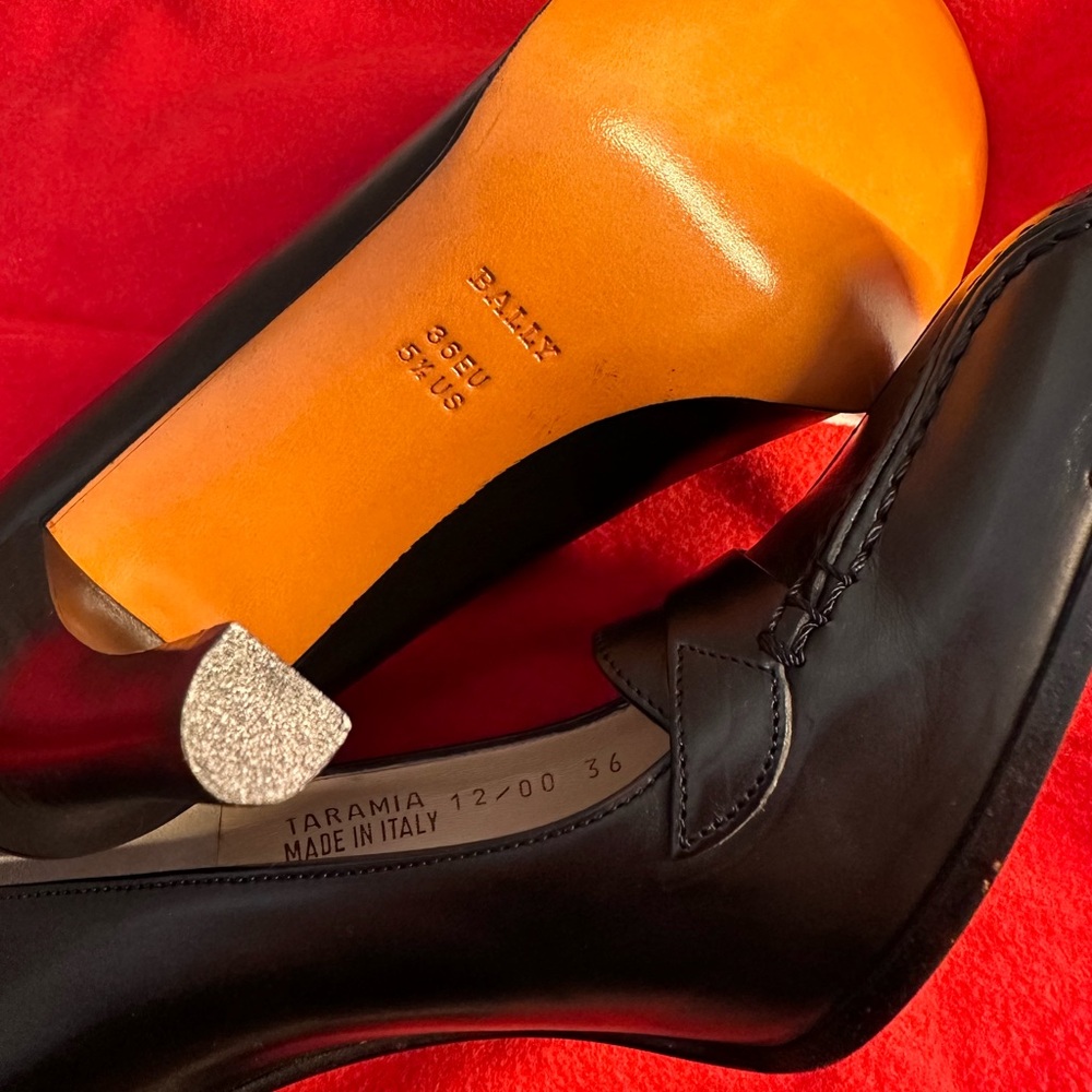 Bally Heels - Picture 6 of 11